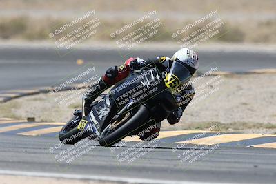 media/Apr-20-2025-CVMA (Sun) [[39090e8767]]/Race 11-500-350 Supersport (Holeshot)/